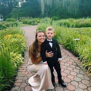 Meet your Posher, Cait